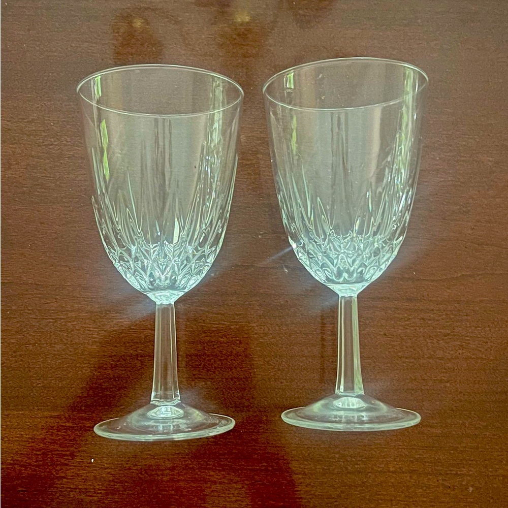 Set of 2 Crystal Antique Goblets Wine Glasses